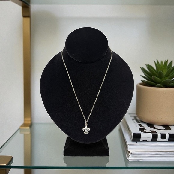 James Avery Sterling Silver Fleur-de-Lis Pendant on 19” BGE 925 Chain | Necklace - Picture 13 of 13